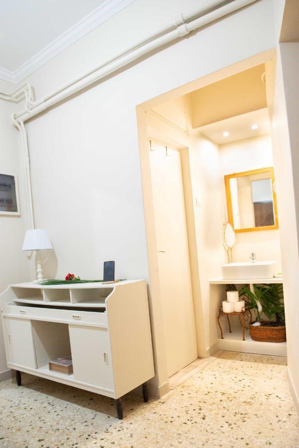 Filopappou Decent Apartment Atény Exteriér fotografie