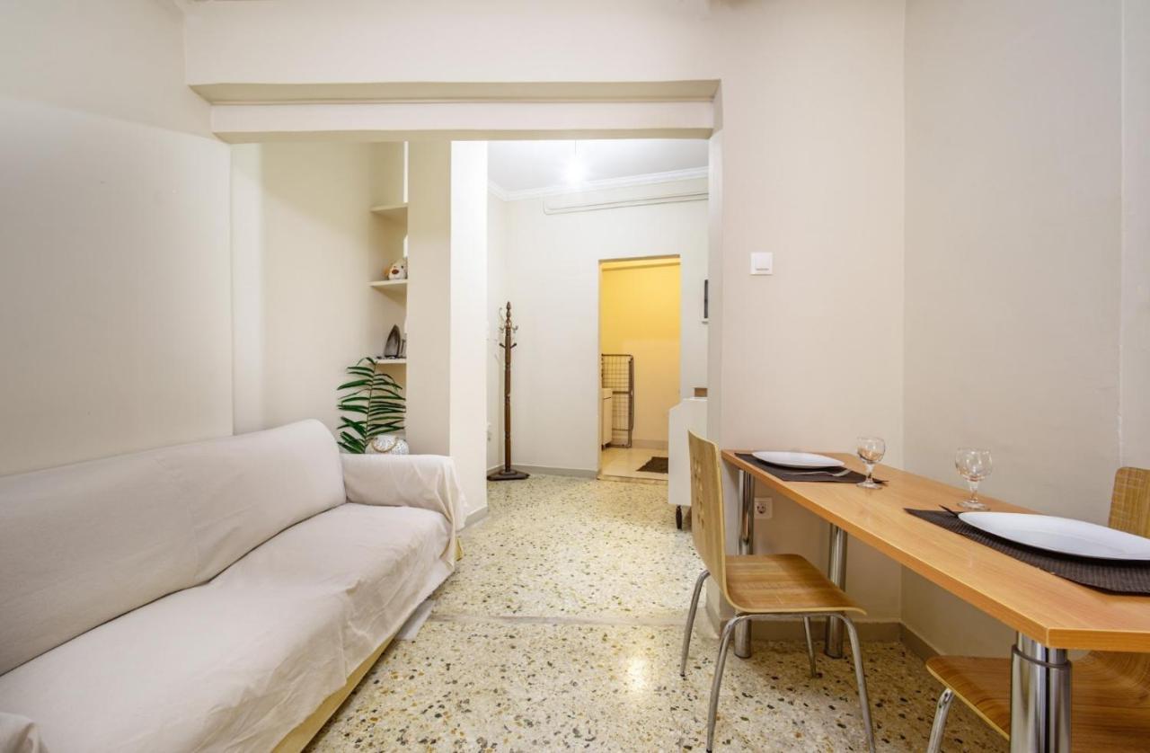 Filopappou Decent Apartment Atény Exteriér fotografie