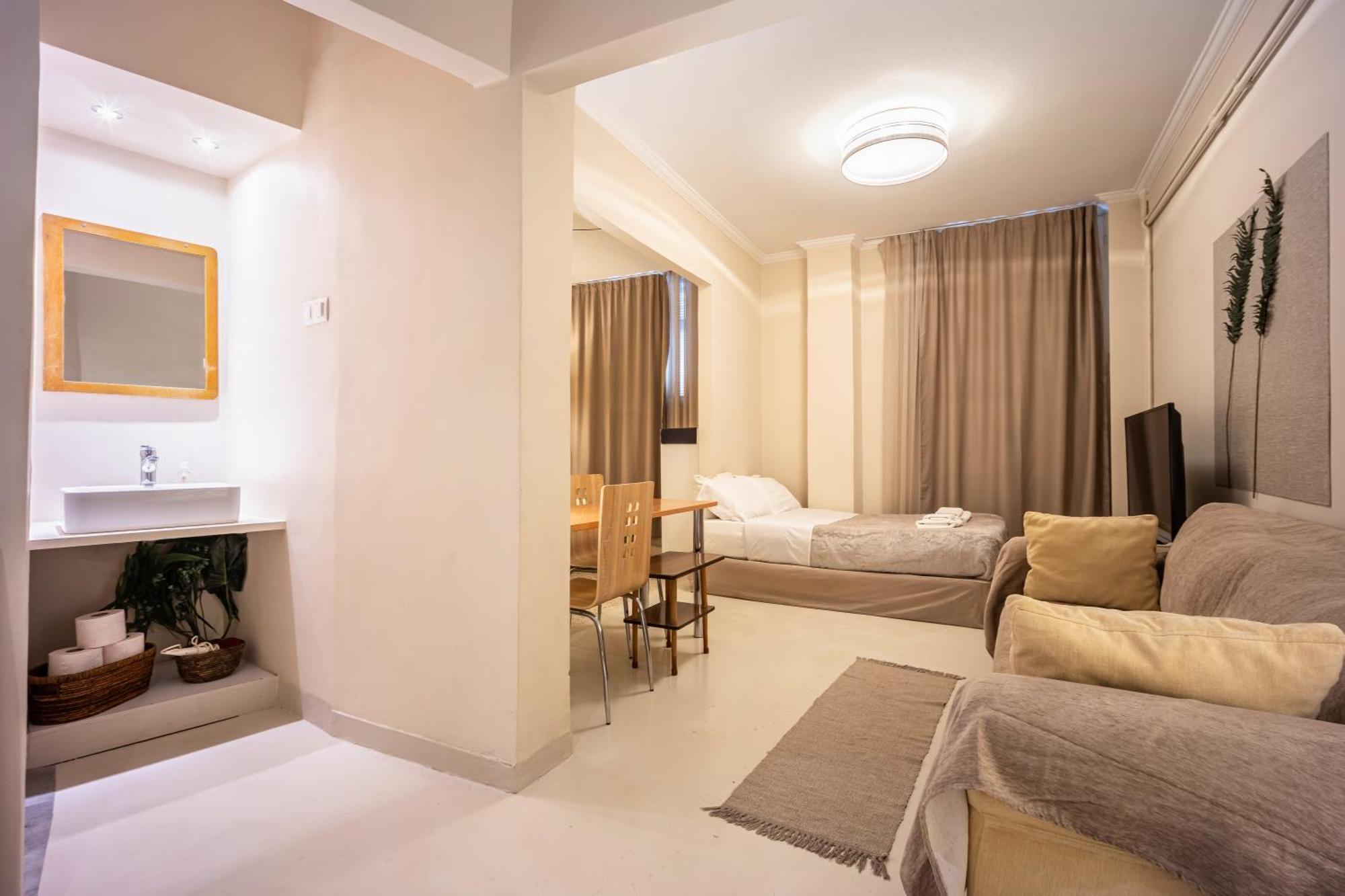 Filopappou Decent Apartment Atény Exteriér fotografie